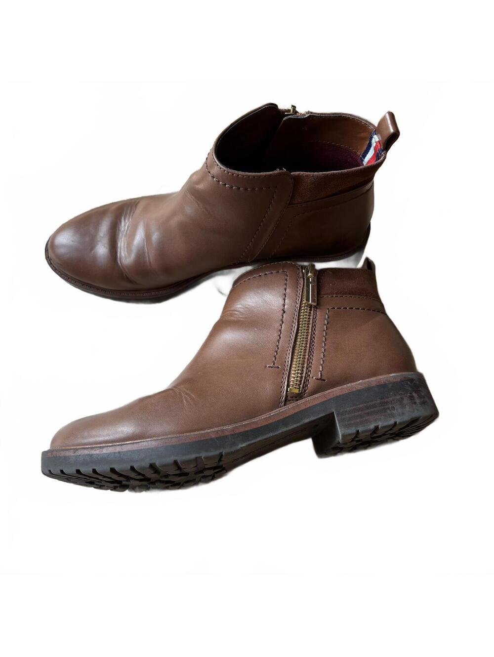 Tommy Hilfiger Fawn 2 Brown Ankle Booties - Women's Size 6.5